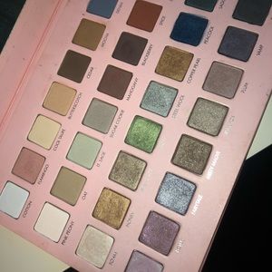 Lorac Mega Pro 4